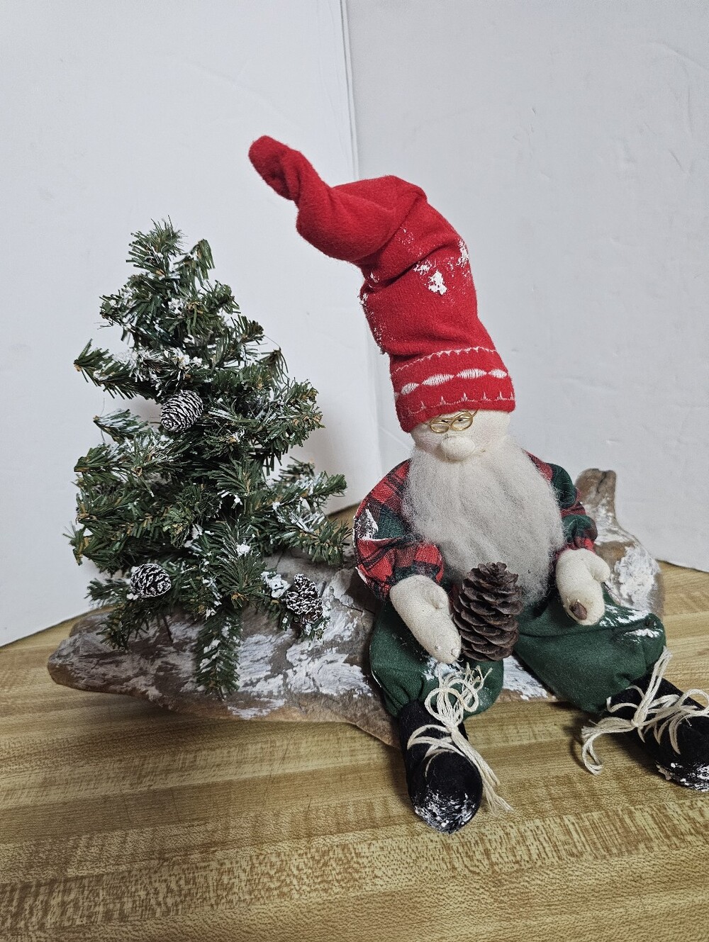 Vintage Scandinavian Christmas Gnome Tomte Nisse Woodland Log Tree Pinecone Deco